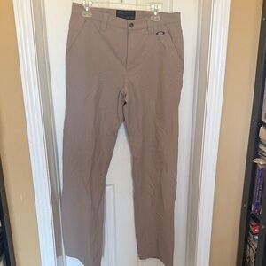Oakley Men's Khaki Chinos